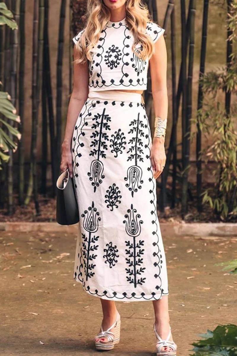 Set van crop top met etnische print en midi-rok met bandomslag