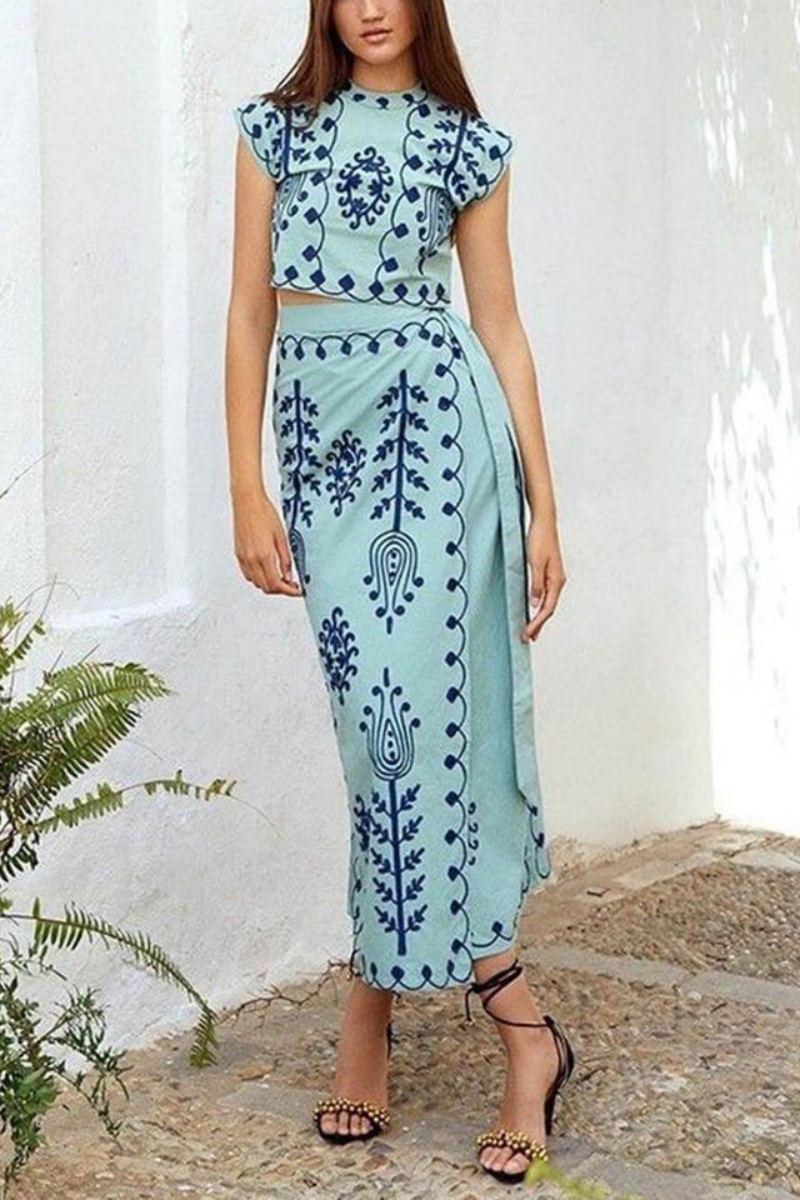 Set van crop top met etnische print en midi-rok met bandomslag