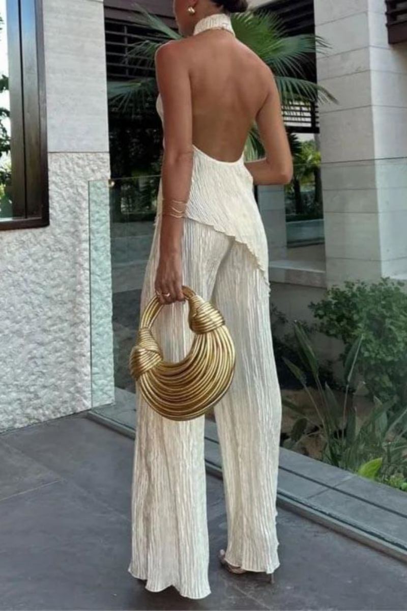 Mouwloos haltertopje met hoge taille, casual broek met wijde pijpen