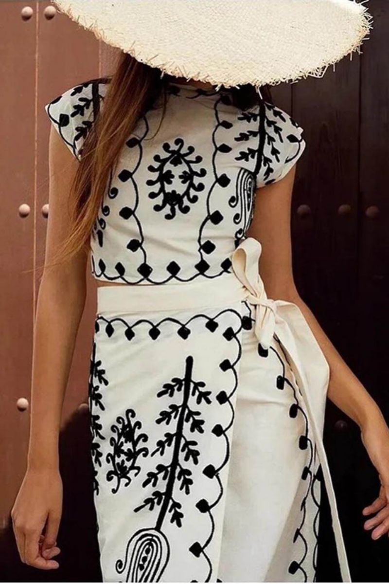Set van crop top met etnische print en midi-rok met bandomslag
