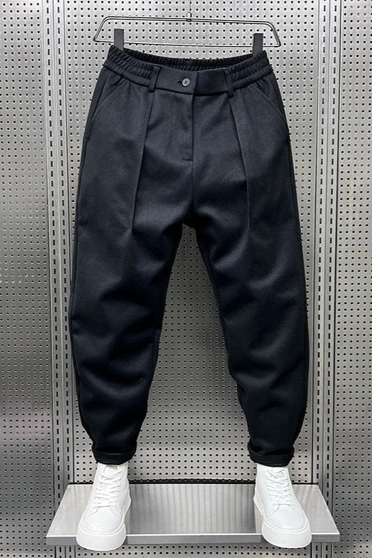 Relaxed Fit Pleated Trousers
