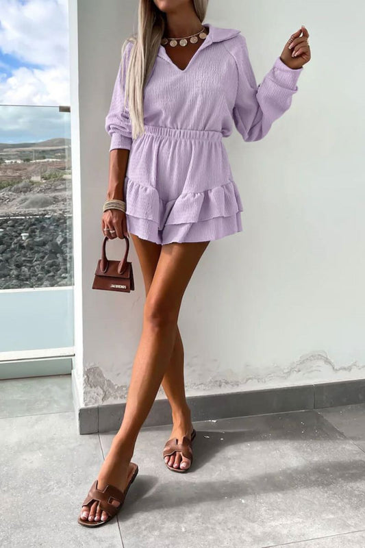 Tweedelige set damesshirt met V-hals en uitlopende rok