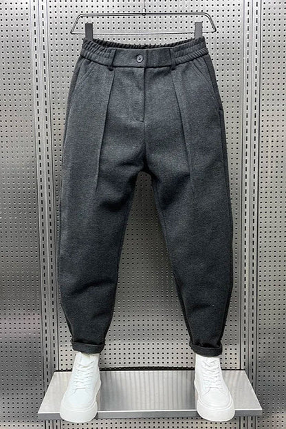 Relaxed Fit Pleated Trousers